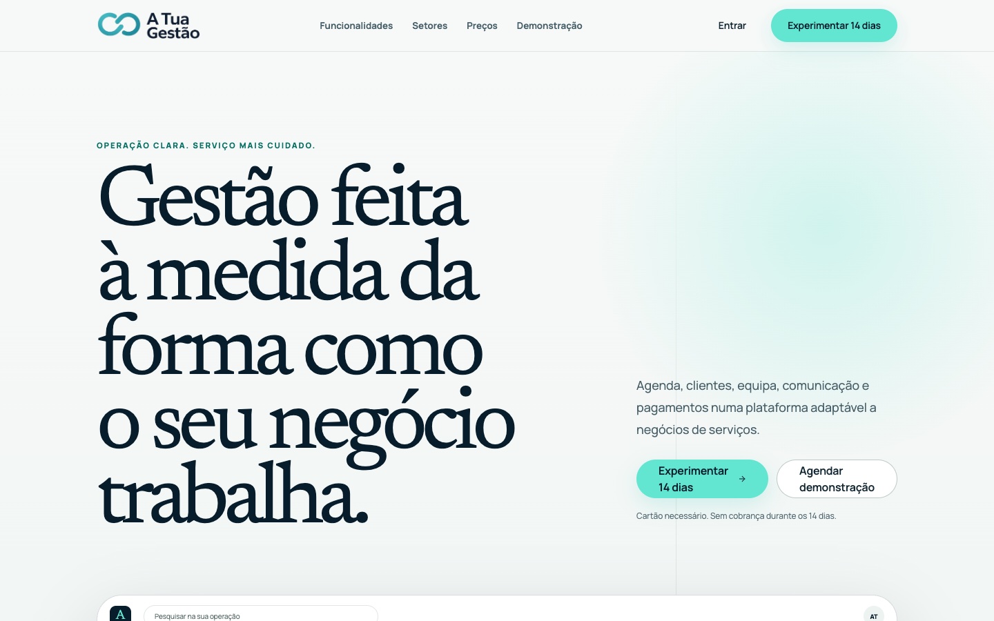 A Tua Gestão website showing its service business management platform